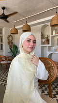 Butter Yellow Elegance