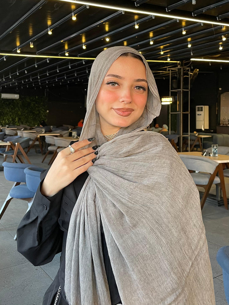 Gray Ruffled cotton scarf