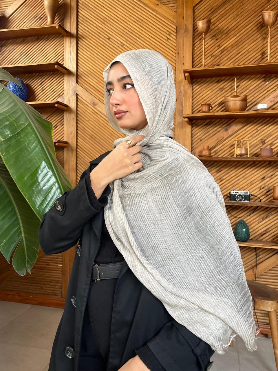 Pale Silver Miss chiffon